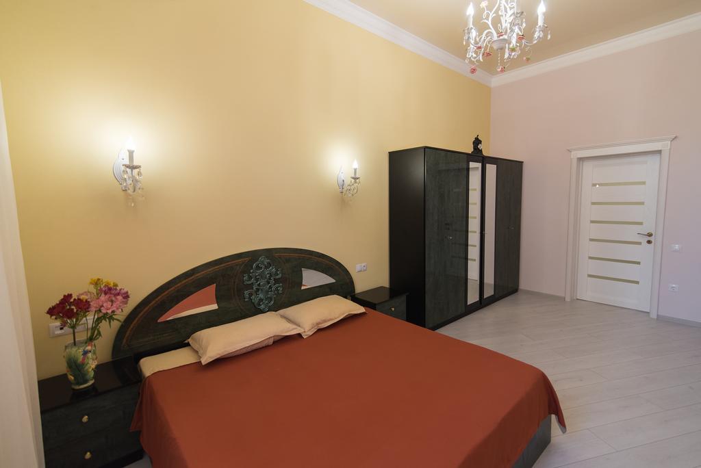 Vip Apartment In The Very Center Of Odessa With Sea View Esterno foto